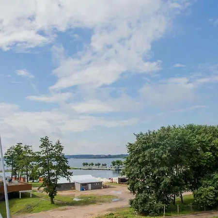 Happy Place Апартаменты *